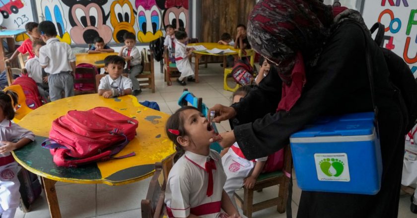 Pakistan, Afghanistan launch polio vaccination drives as cases resurge