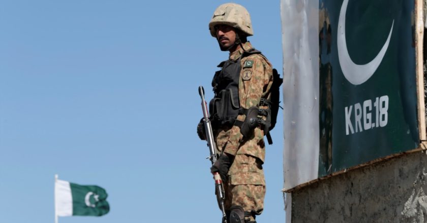 Pakistan: Border forces kill several militants trying to infiltrate from Afghanistan