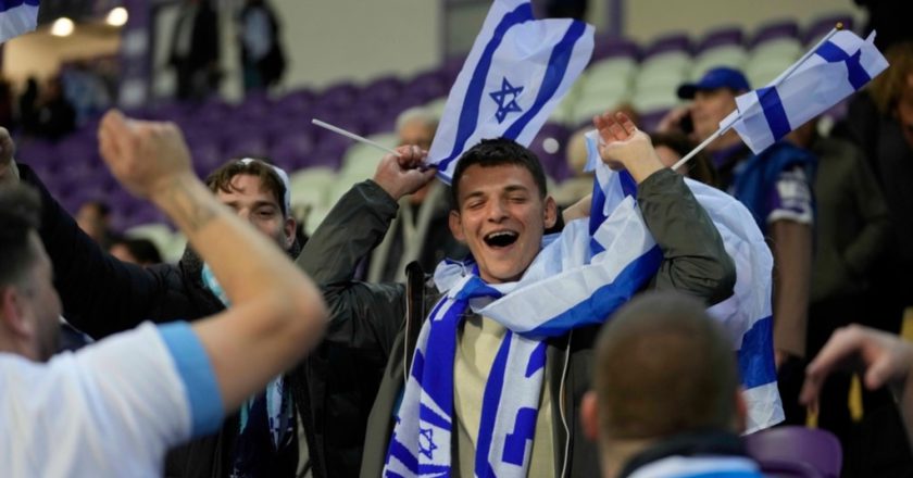 After Amsterdam violence, Israelis worry about sports teams’ safety abroad