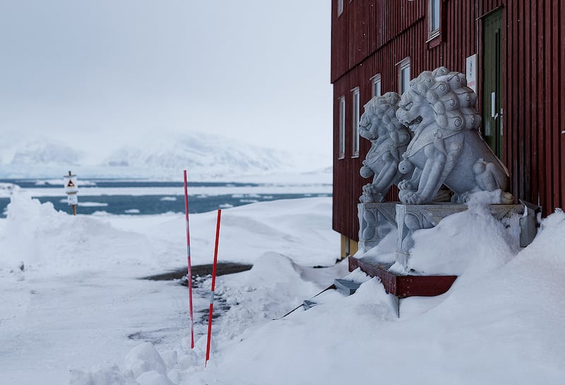 Lion statues adorn the entrance of China\'s Yellow River Research Station in Ny-Ålesund, Svalbard, Norway, April 6, 2023.